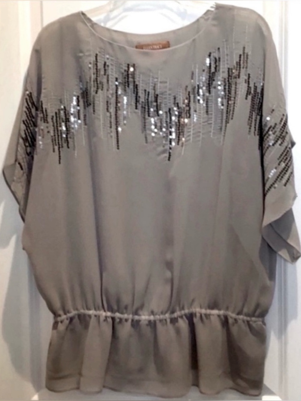 Beautiful XL Gray Ellen Tracy Sequined Blouse(NWOT)